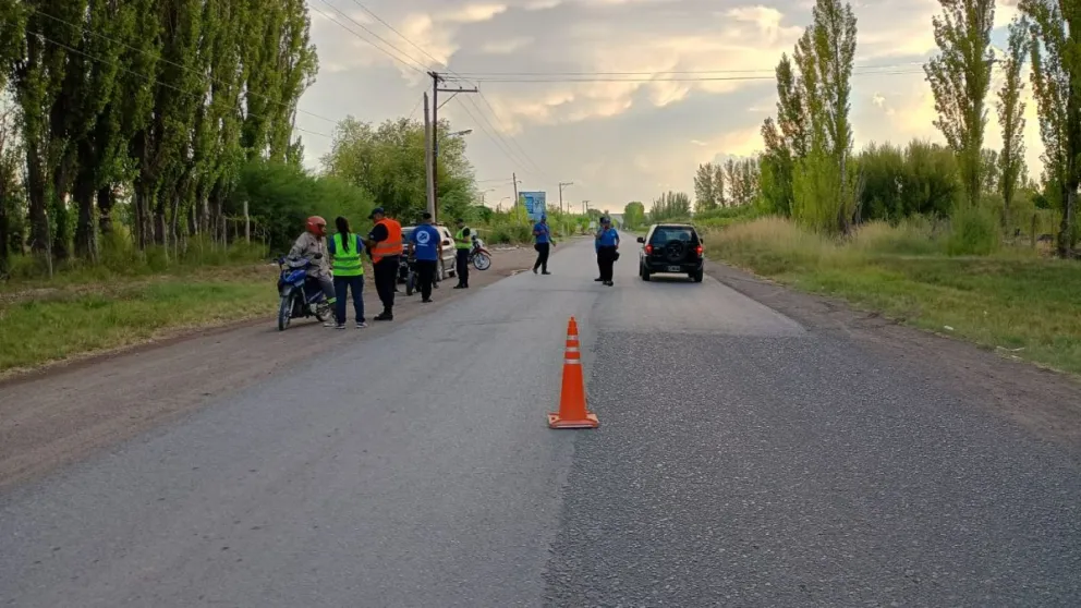 En uno de los casos intervino personal de la Comisaría Tercera a bordo de un móvil, de la Comisaría 48 de Mosconi, Comisaría 47 de J.J. Gómez, de la Brigada Rural y la Brigada Motorizada de Apoyo. (Foto: gentileza).