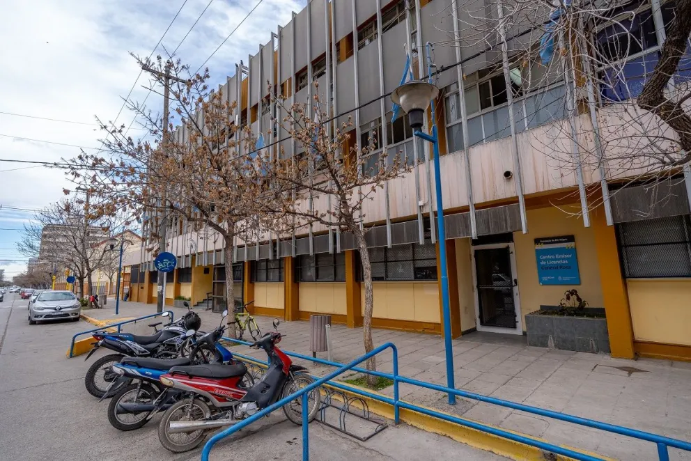  La media hora de estacionamiento pasó de $200 a $230. (Foto ANR)