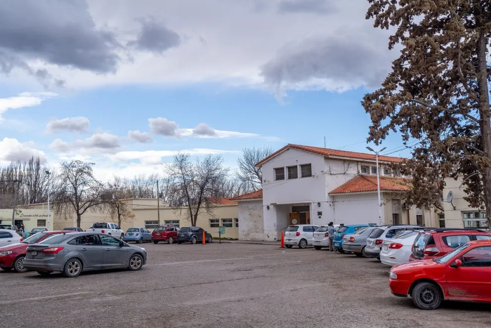 En Roca, a través del sistema virtual brindan turnos para las especialidades. Foto: ANR