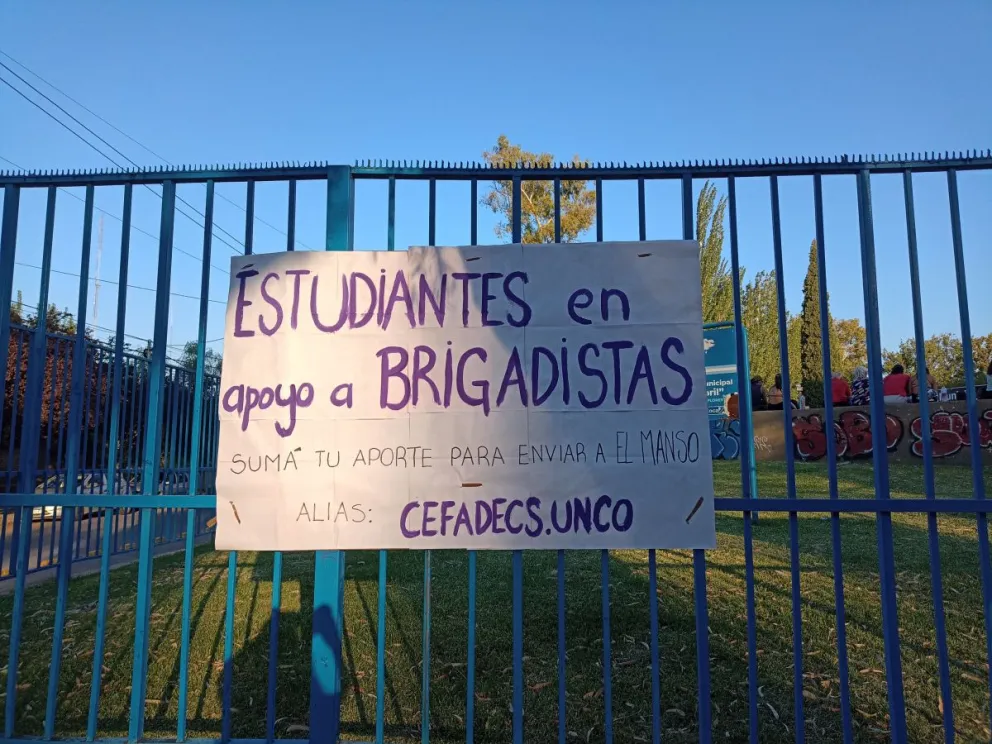 La colecta se extenderá durante esta semana para seguir recolectando donaciones. (Foto ANRoca)