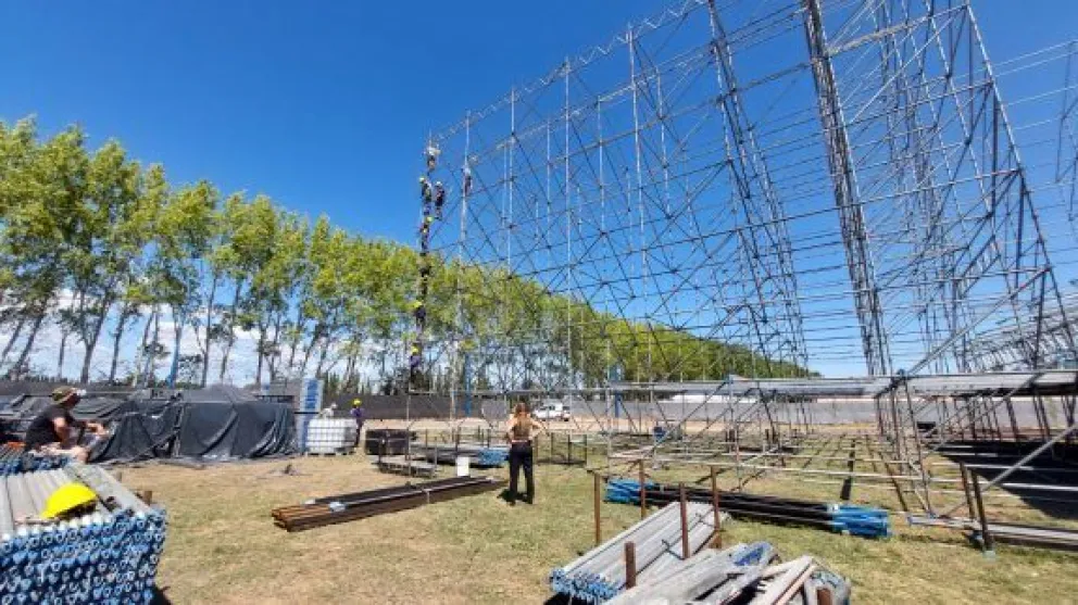 Del 21 al 23 de Febrero se realizará en Roca la Fiesta Nacional de la Manzana 2025. 