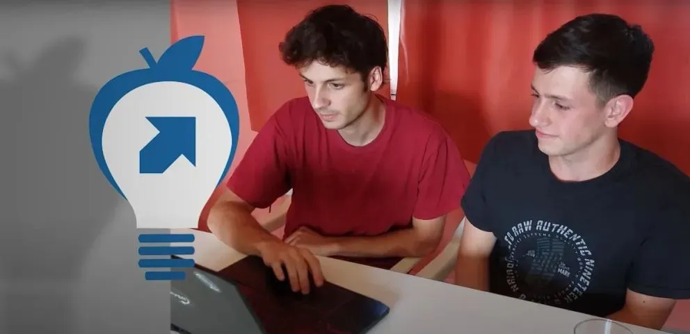 Luca Candia y Luca Tocce, estudiantes de la Facultad de Informática de Neuquén. (Foto gentileza)