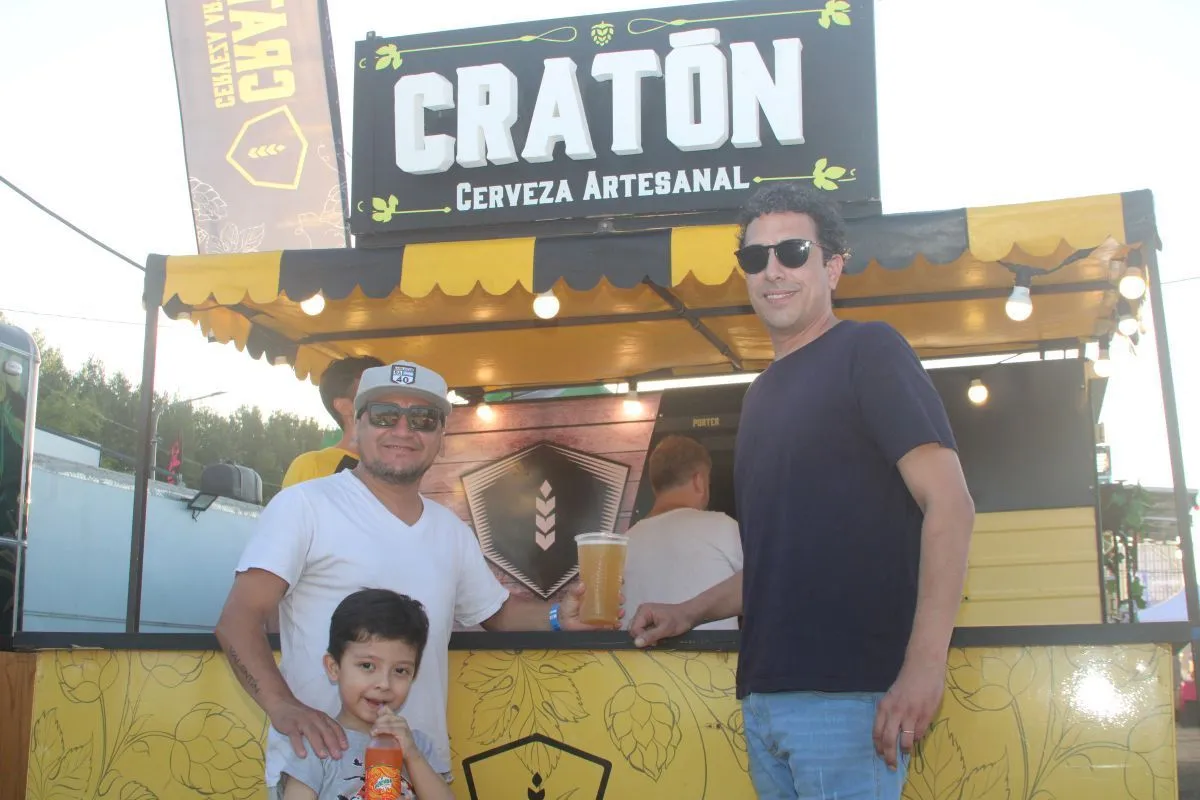 Las cervecer&iacute;as artesanales han ganado mucho espacio y se muestran en la FNM 2025. Foto (Tania Domenicucci-ANR).