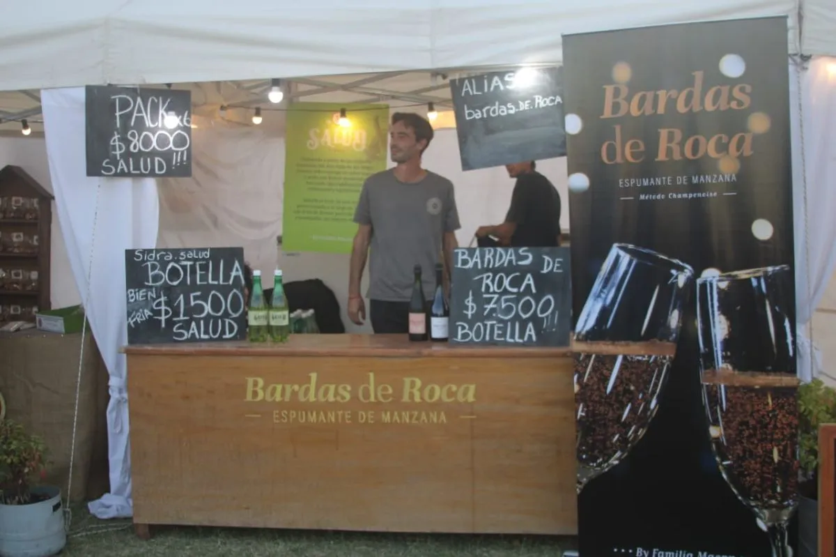 Bardas de Roca, producen espumantes de manzana. Foto (Tania Domenicucci-ANR).