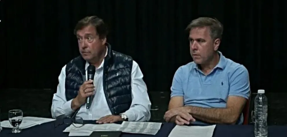 El Gobernador Weretilneck informó sobre las acciones que realizará la Provincia para asistir a los afectados y las áreas quemadas. Foto (Gobierno Río Negro).