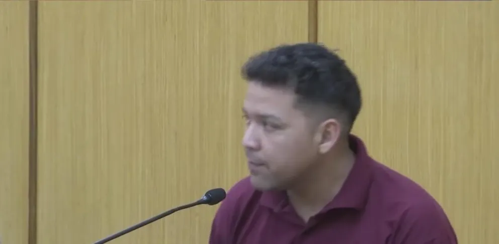 Luego de ser detenido,  Gonzalo participó de una audiencia judicial  en Roca para luego ser trasladado a Buenos Aires. (Foto Somos el Valle)