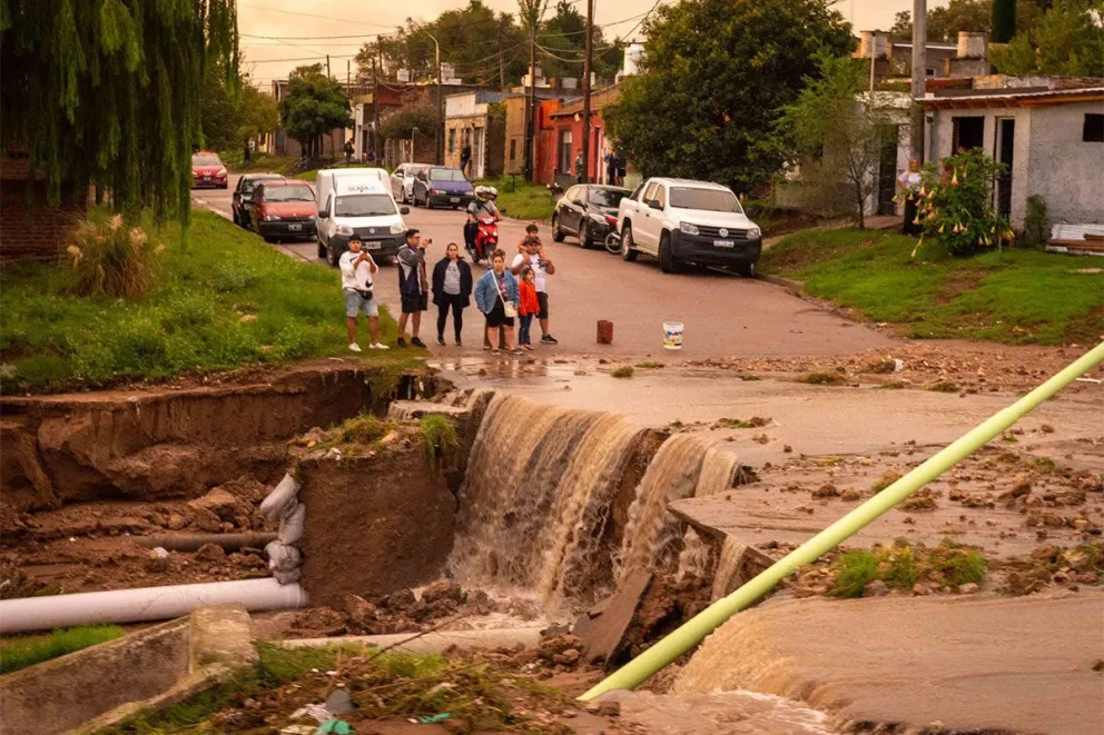 La actividad solidaria en el canalito se suspendió por mal tiempo. Foto (gentileza).