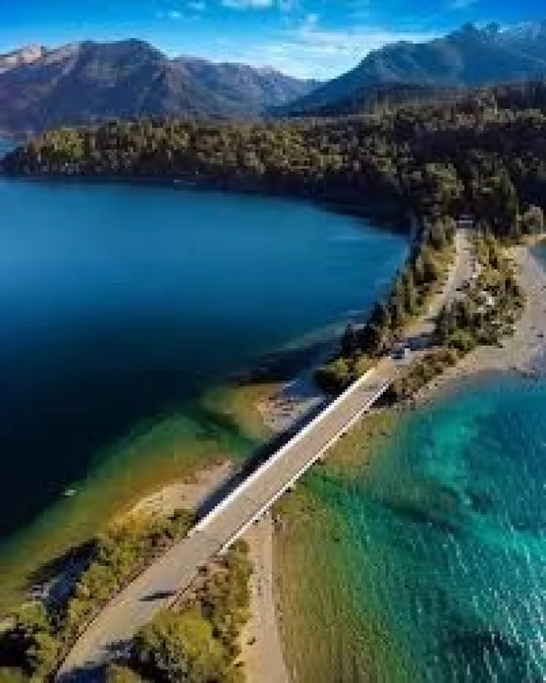 La mujer que falleció practicaba buceo en inmediaciones del puente Dos Morenitos. Foto (Google).