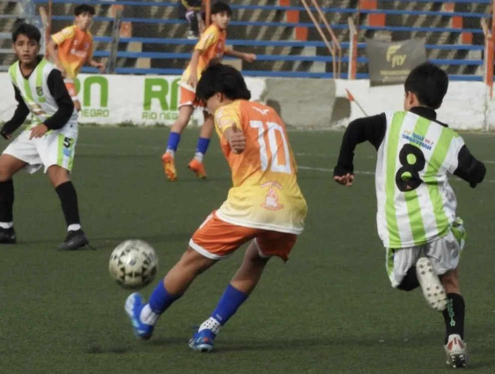 Giuliano vistió la camiseta del Naranja en la categoría 2011. 