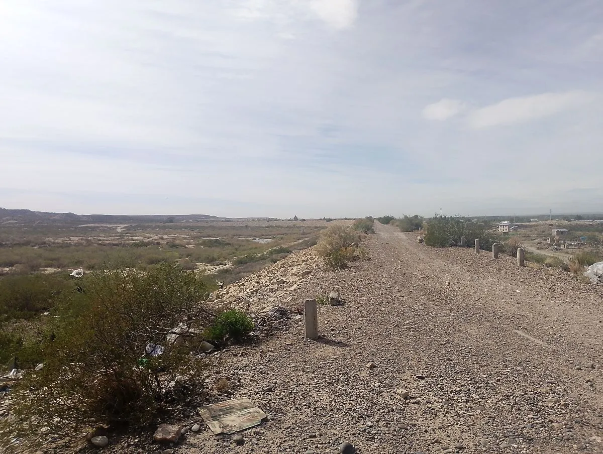 La defensa Catini desde la parte superior del dique. Foto (ANR)
