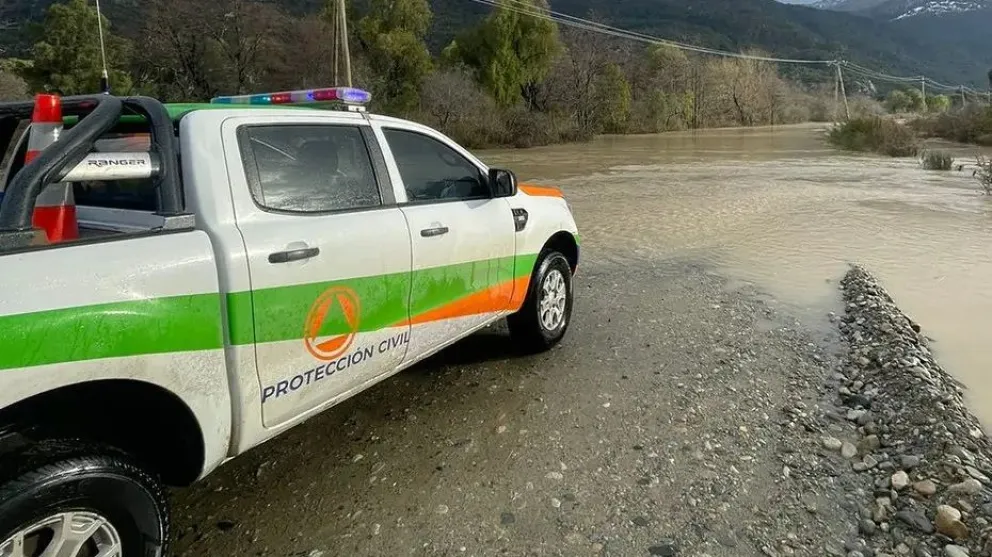 El temporal comenzaría este sábado en la mañana. Hubo  reuniones y contactos telefónicos entre autoridades de provincia y varios municipios. 