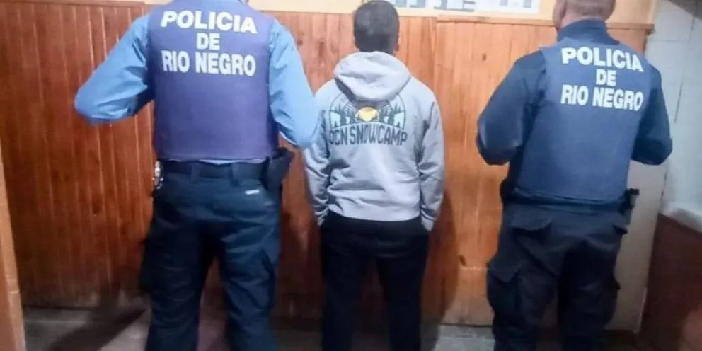 El hombre poseía un requerimiento de la Oficina Judicial de General Roca. (Foto gentileza)