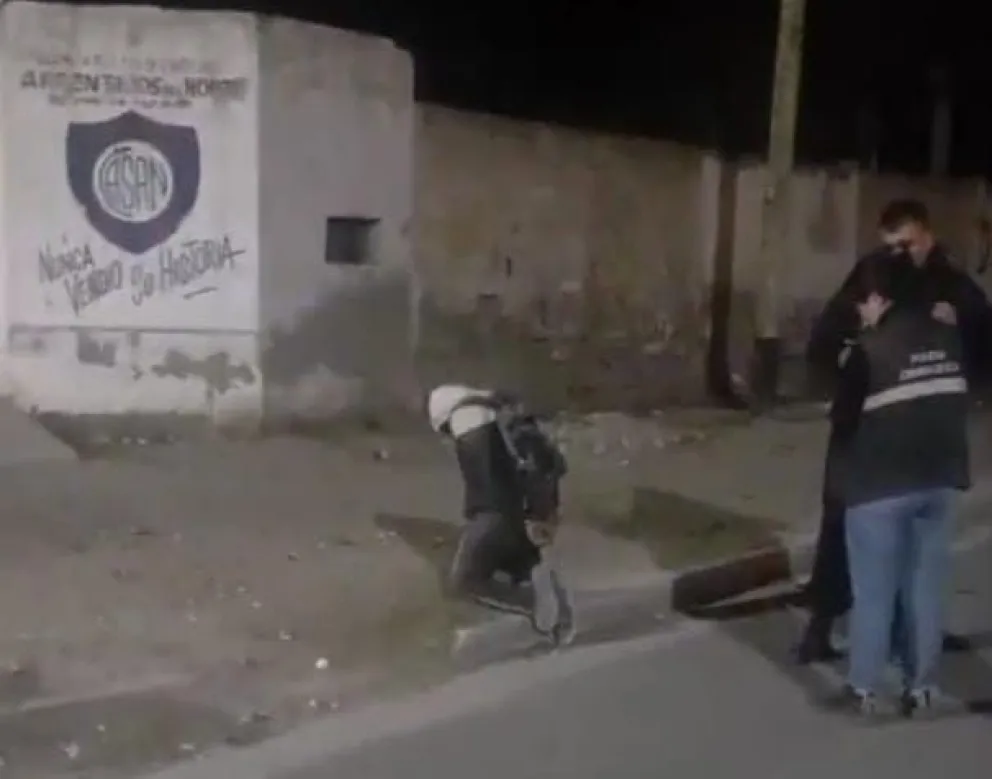 La cancha del "Carcelero" fue el blanco de un ladrón de materiales. 