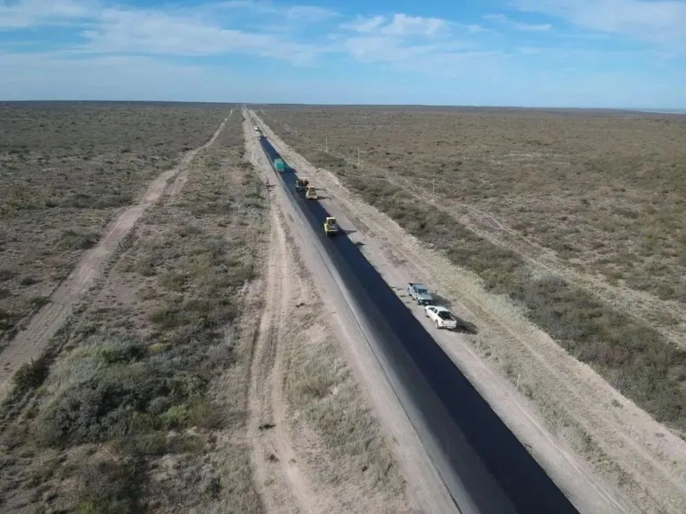 El siniestro vial ocurrido en cercanías de Chichinales, una zona donde la calzada está muy deteriorada. Foto (archivo).