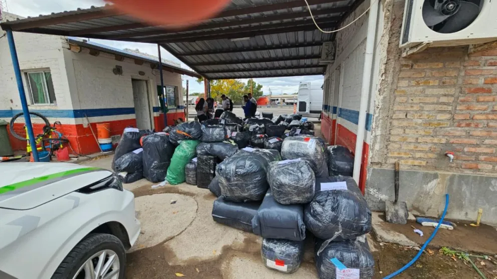 La camioneta se dirigía desde Buenos Aires hacia General Roca. (Foto: Gentileza)