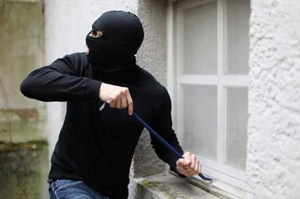 La comisaría del centro de Roca prepara un plan para resguardar viviendas durante el finde largo, pero cada vecino puede tomar algunos recaudos para estar más tranquilo durante su viaje. 