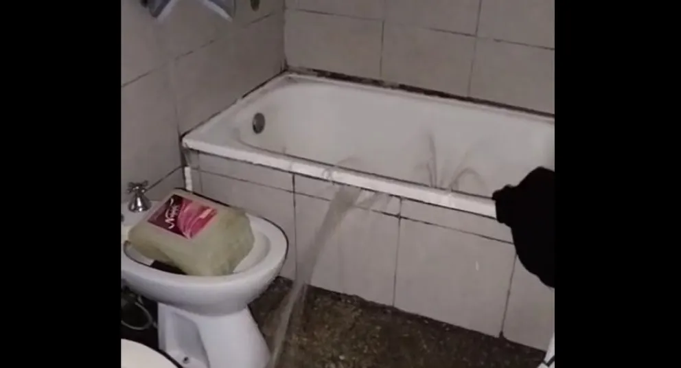 Una vecina de 80 años perdió todas sus pertenencias. (Foto ANRoca)