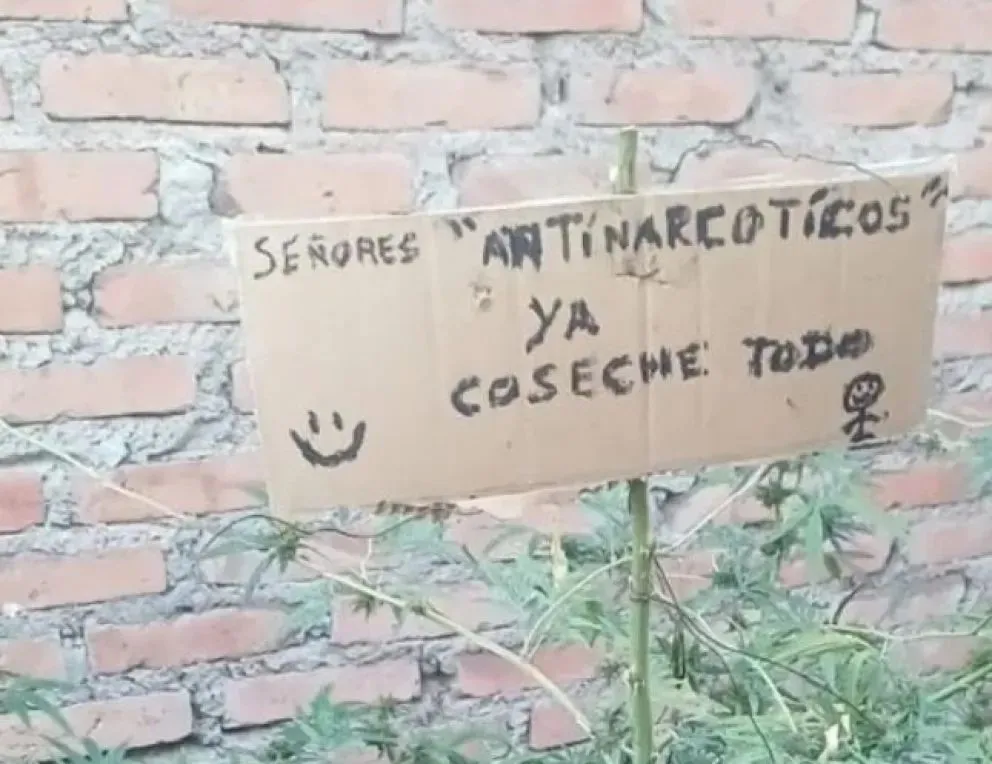 El mensaje para la policía: sospechan que hubo una filtración previa y que los delincuentes alcanzaron a retirar parte de la evidencia. Foto: gentileza Centenario Digital.