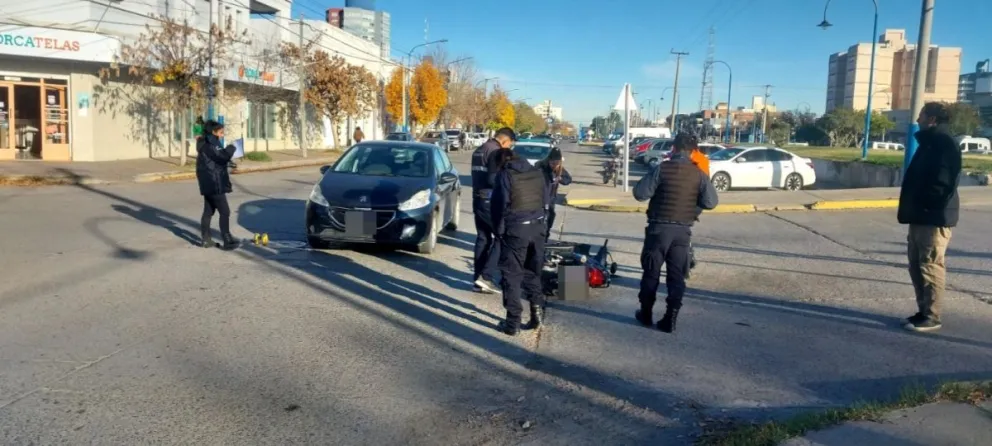 El siniestro ocurrió en la intersección de 25 de Mayo y Buenos Aires. (Foto gentileza Somos el Valle)