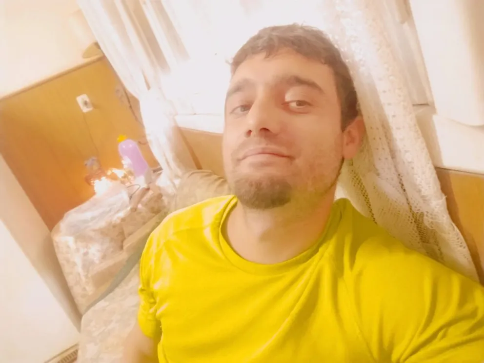 Sus padres, Mónica y Tomás, son trabajadores no docentes de la Fadecs. (Foto gentileza)