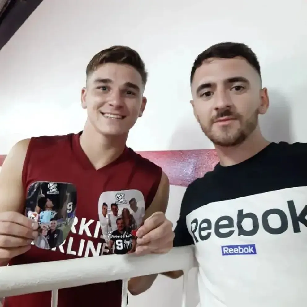 Del Alto Valle a primera divisi&oacute;n: Rodrigo, el roquense que dise&ntilde;a canilleras a futbolistas profesionales