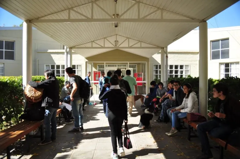 El proceso alcanza a más de 400 docentes de los seis departamentos académicos del IUPA.