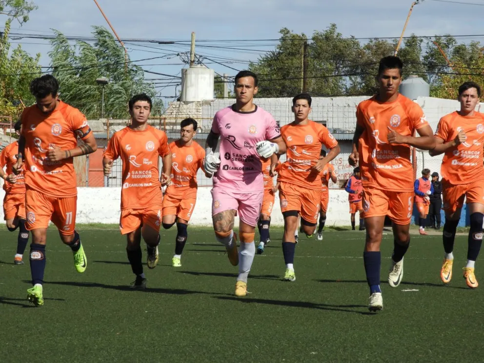 El Naranja fue por los tres puntos pero terminó empatando. Foto: (Club Deportivo Roca)