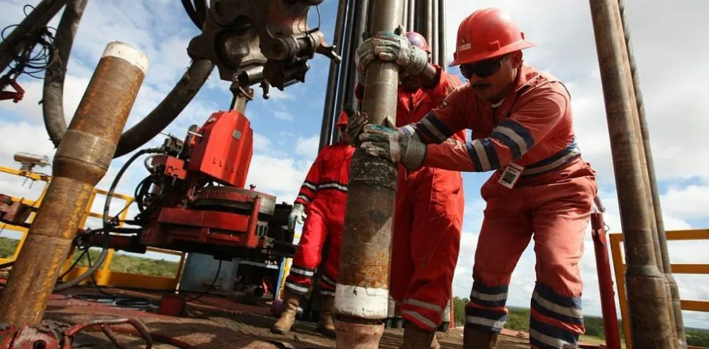 La actividad petrolera genera cada vez mas empleo en Río Negro y Neuquén. 