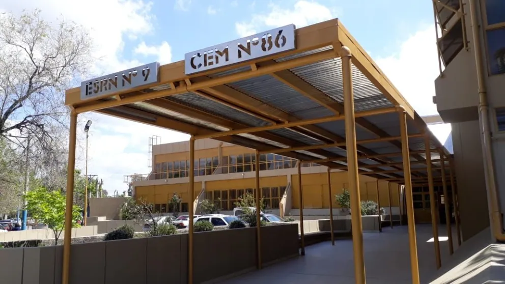 
La situación de acoso se había extendido en el tiempo y generado algunas consecuencias en la salud de la estudiante que pedía el cambio de escuela.
