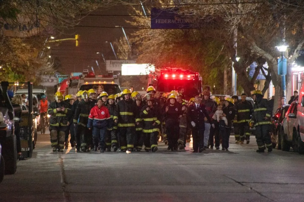 Tras el acto protocolar, los bomberos compartirán una chocolatada y bollos. (Foto gentileza)