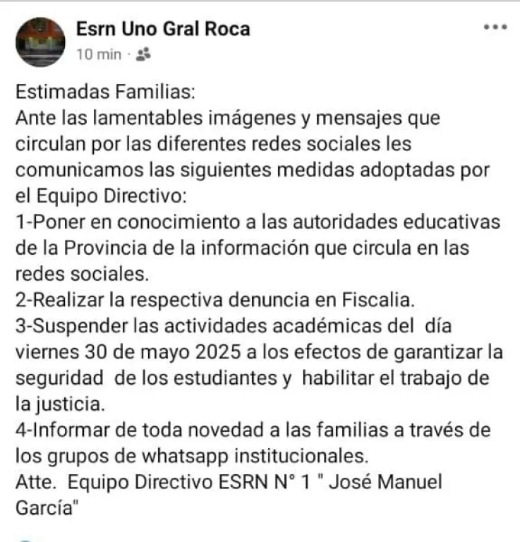 As&iacute; incformaban en el colegio la suspensi&oacute;n de clases y la radicaci&oacute;n de la denuncia. Foto (Whatsapp).