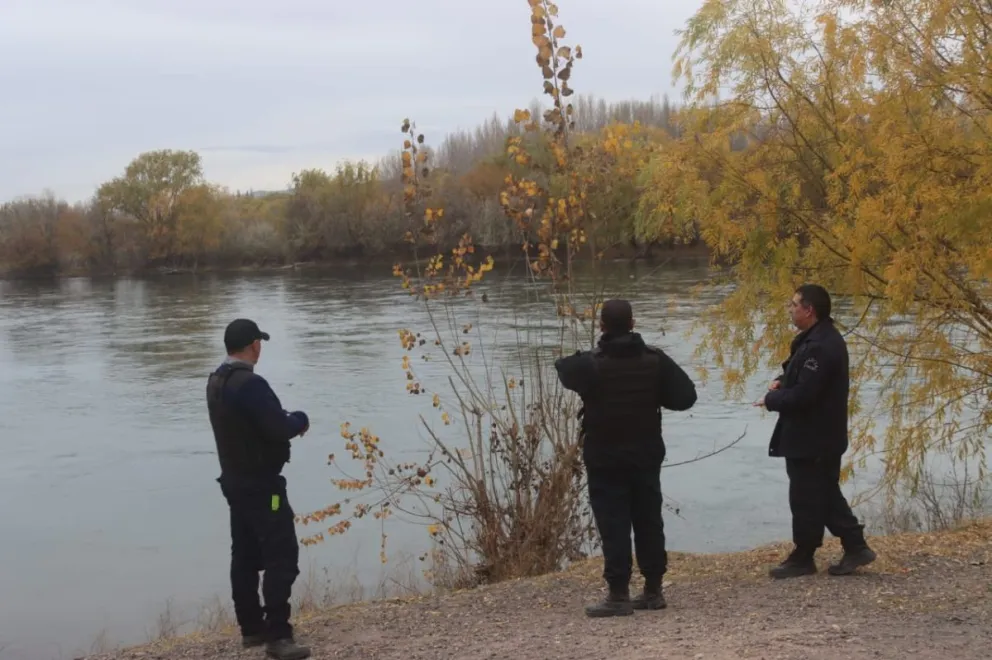 La policía se encuentra en el lugar. Foto: (Tania Domenicucci - ANRoca)