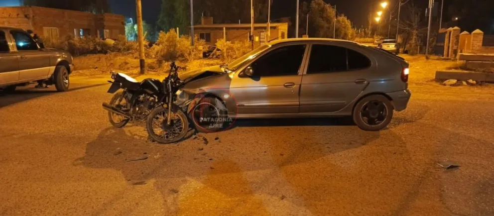 Los equipos de emergencias medicas del SIARME llegaron en minutos al lugar. Foto. Radio Patagonia 
