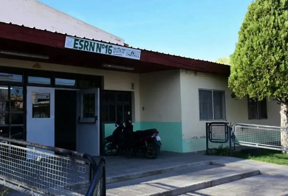 El colegio tomó medidas preventivas de seguridad mientras continúan las investigaciones policiales. Foto (archivo).