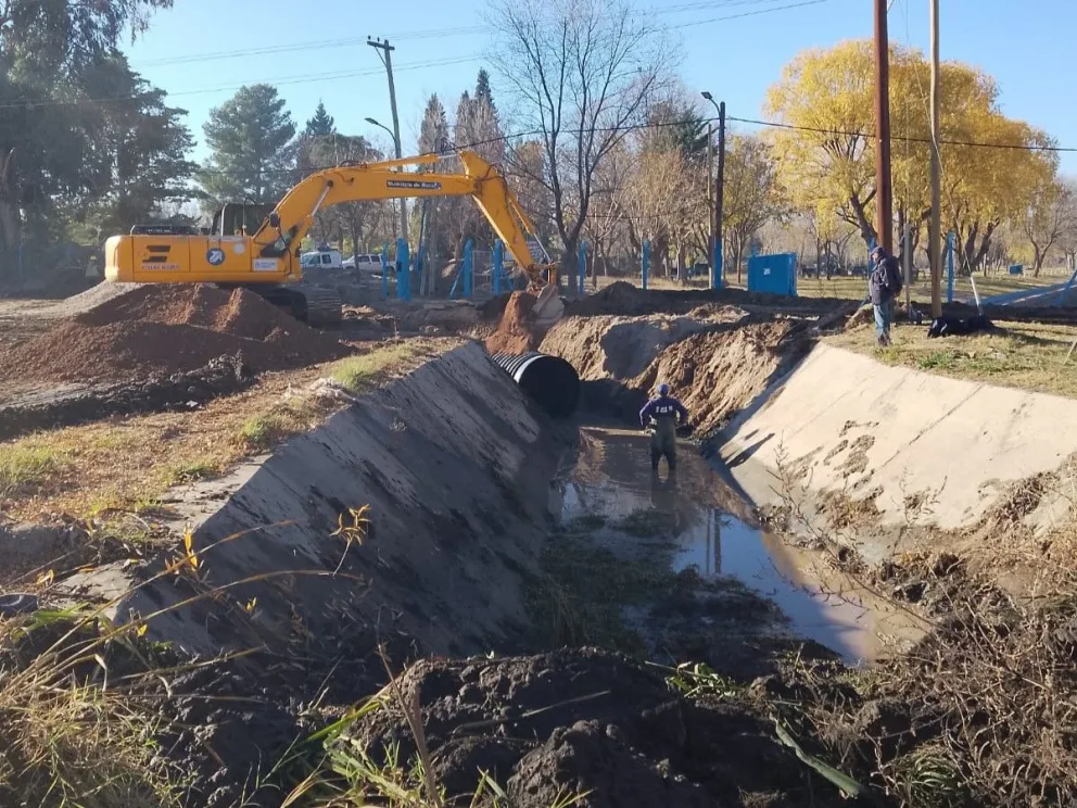Buscan restablecer la conexión del brazo Isla 32 con el caudal del río Negro. 