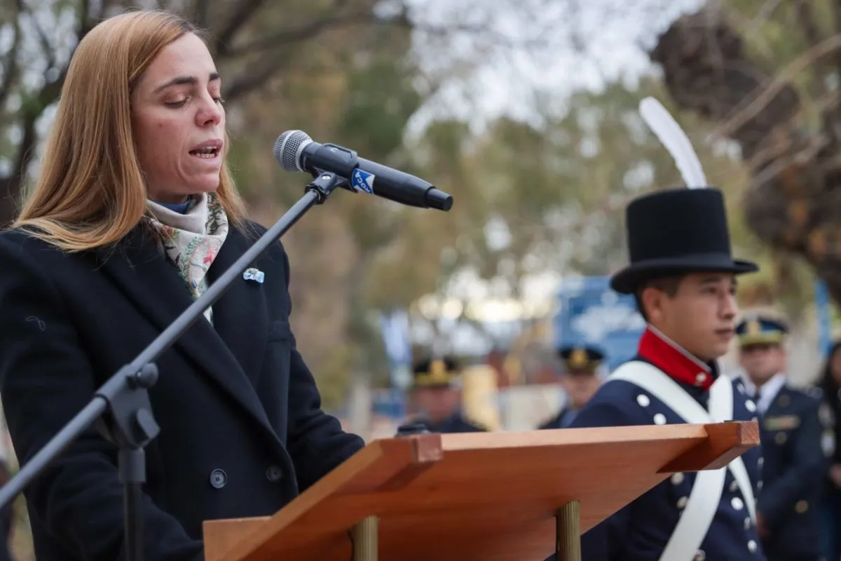 Roca conmemoró el Día de la Bandera con un acto central: Soria hizo un ...