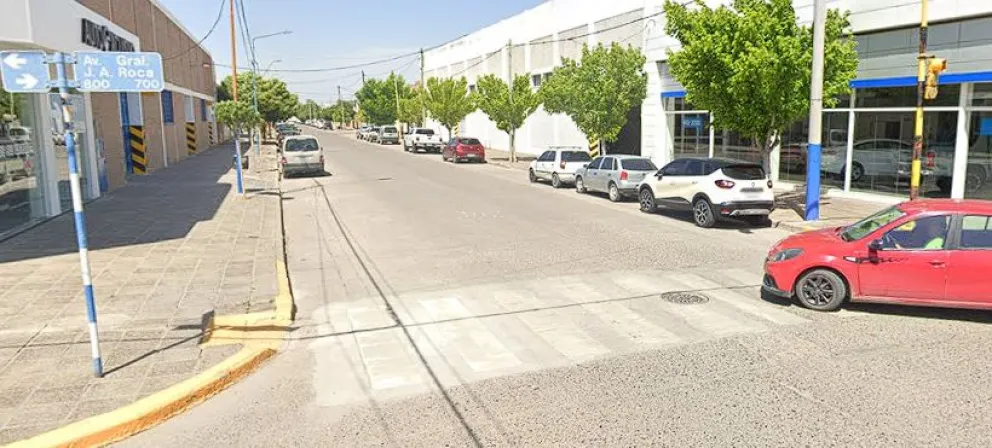 El siniestro ocurrió en la intersección de Avenida Roca y Chile. Foto archivo.