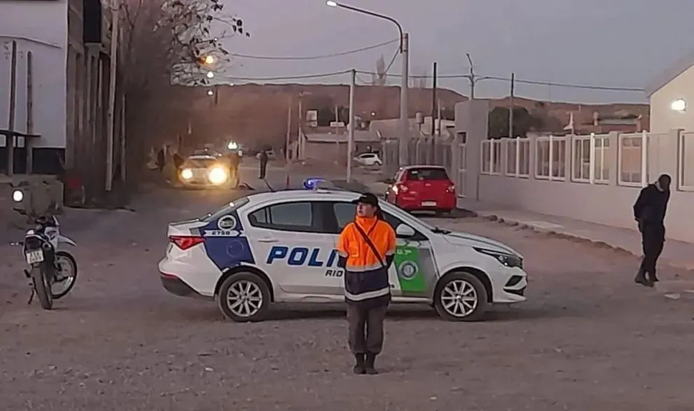 El crimen se produjo sobre la calle Viedma. FOTO. La Mañana de Cipolletti 