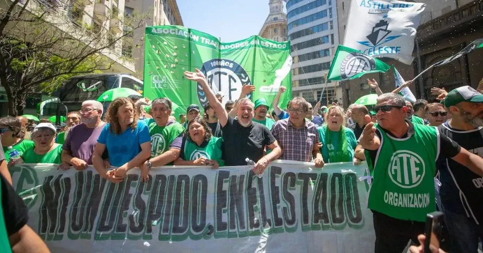 El decreto eliminaba el asueto por el Día del Trabajador del Estado.