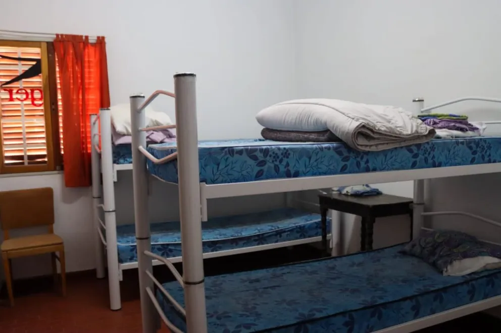 La mitad de las camas se encuentran ocupadas en el refugio de Roca. Foto: Tania Domenicucci