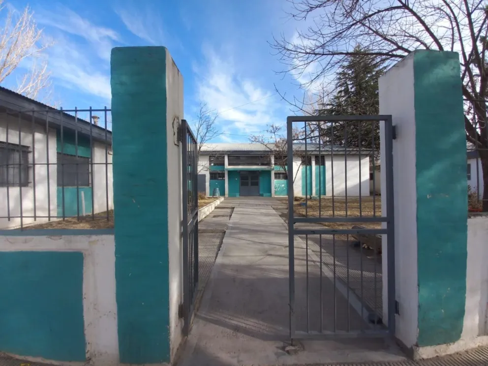 Escuelas de Roca, volverán a atravesar una nueva jornada de paro. Foto: (Tania Domenicucci)