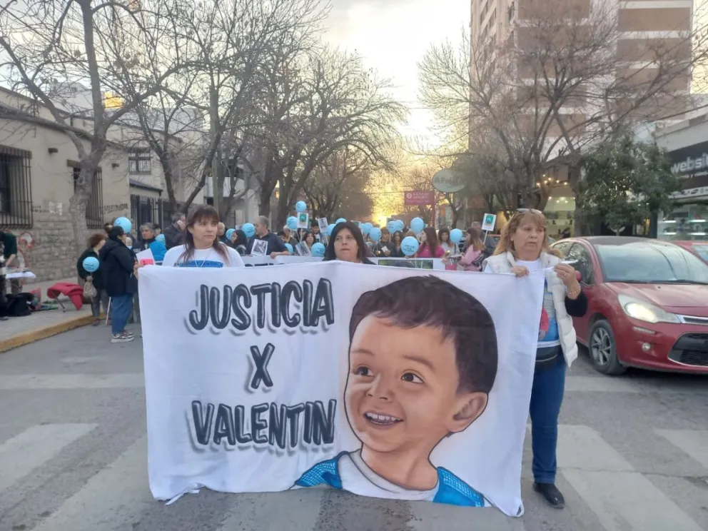 "Seguimos de pie, pidiendo justicia" fue la consigna de la convocatoria. Foto: Tania Domenicucci. ANRoca 