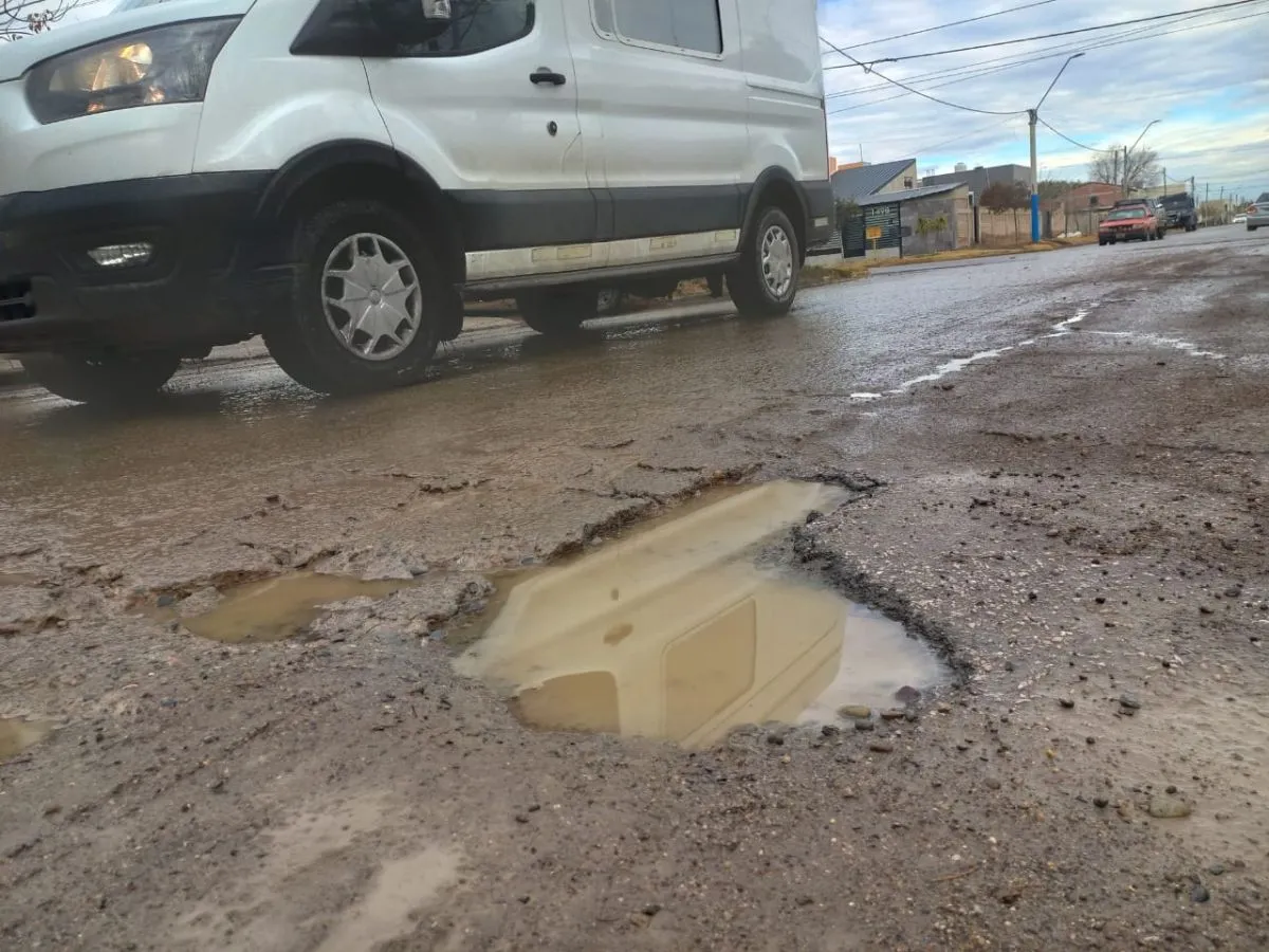 Los pozos se repiten en varios sectores. Foto: (Tania Domenicucci)