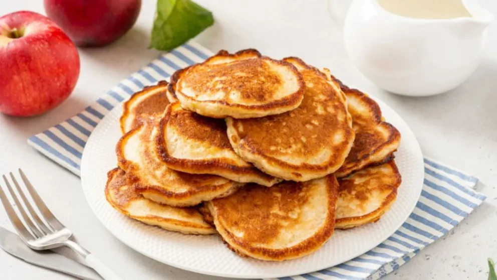 Pancakes de avena y manzana en simples pasos.