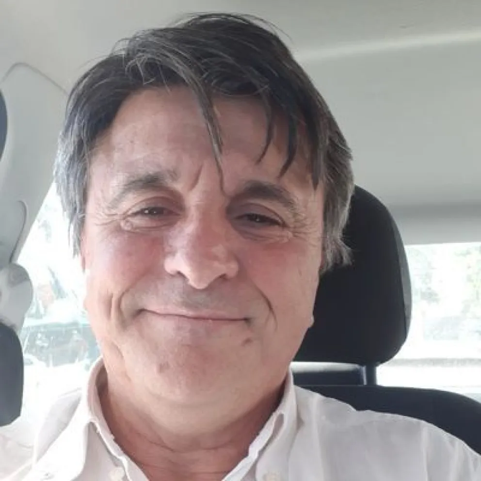 Carlos Magdalena, ingeniero agrónomo con más de cuatro décadas de trayectoria en el INTA y referente en innovación para la fruticultura. Foto (Archivo)