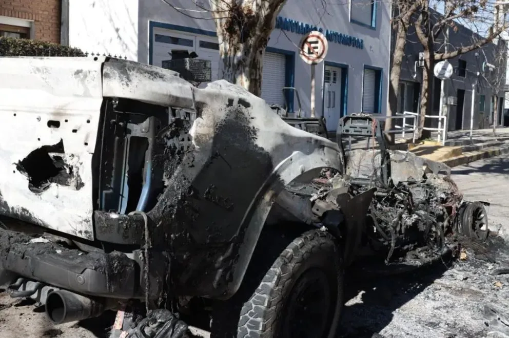 La camioneta estaba valuada en unos 100 millones de pesos. Foto: Tania Domenicucci. ANRoca