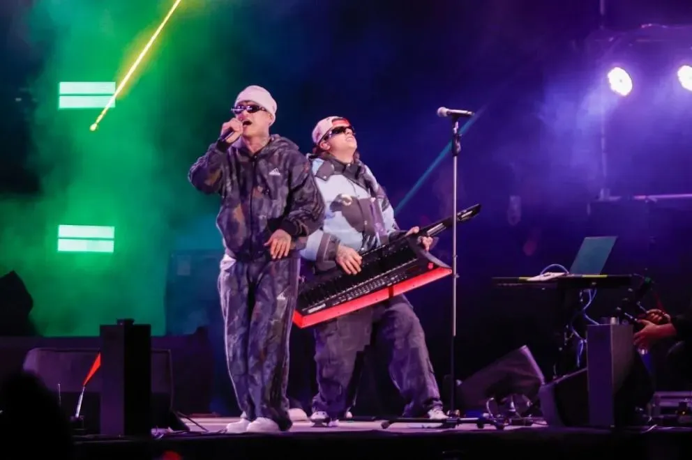 Todo el sabor de la cumbia de la mano de La T y La M 