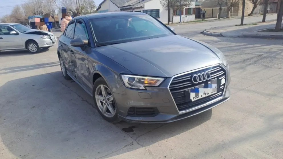 Los autos terminaron con daños diversos en su carrocería. 