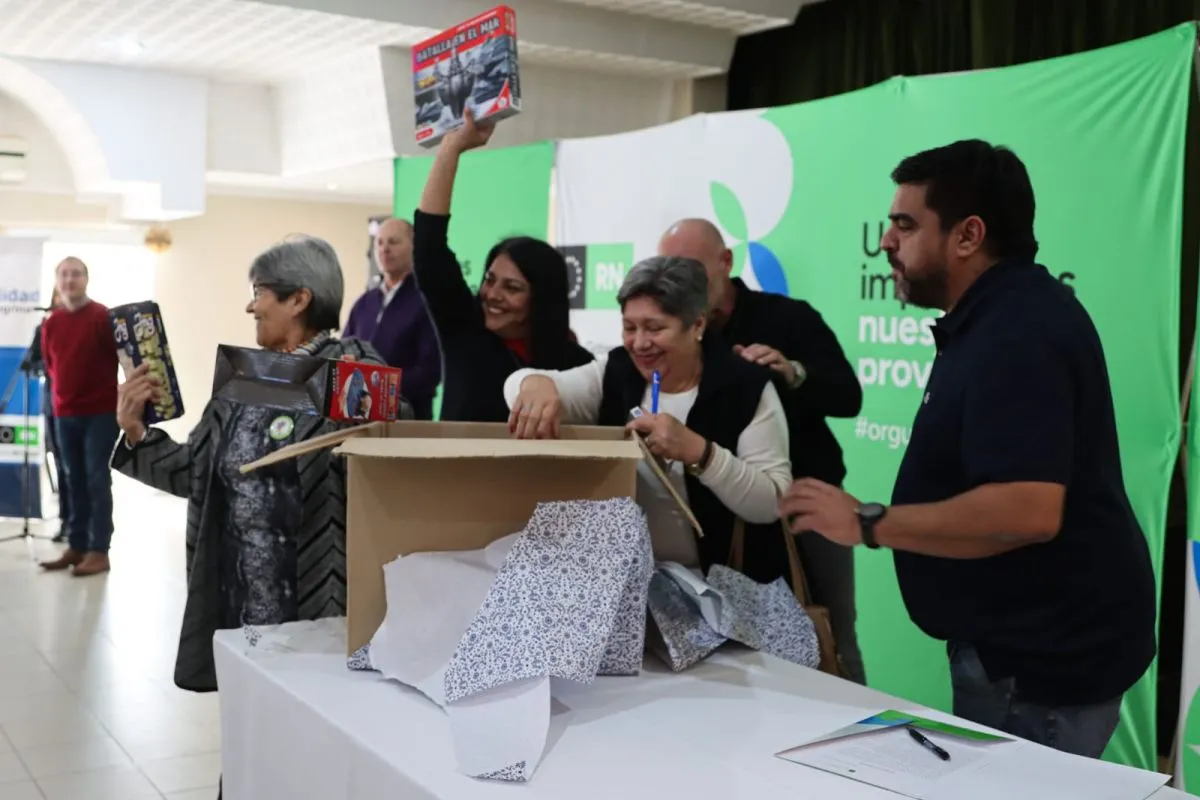 Recibieron como regalo distintos juegos recreativos. Fuente: (Tania Domenicucci)