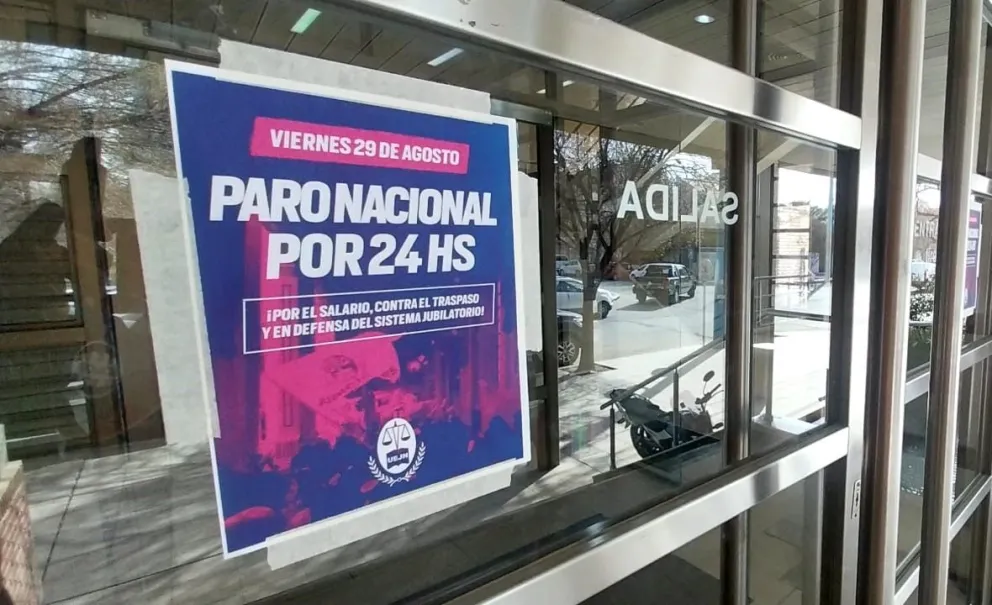 Según los judiciales, «casi un 30% de pérdida salarial en la era Milei». 